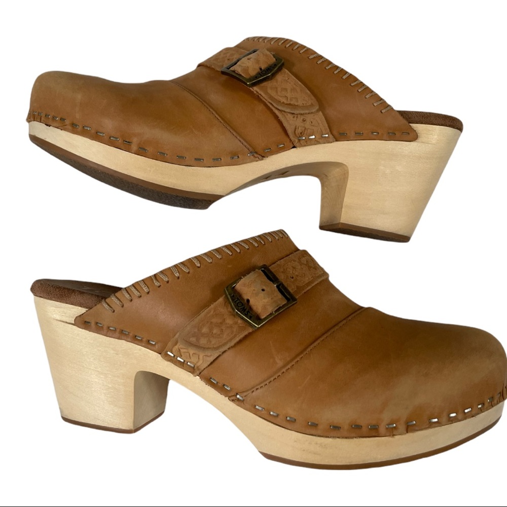 TOMS Leather Elisa Clogs